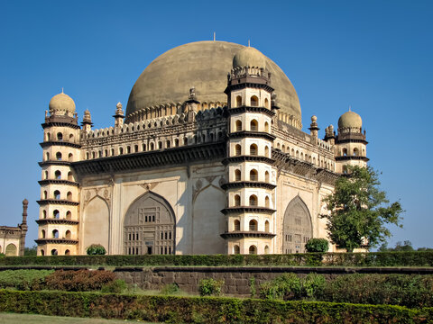 Gol Gumbaz